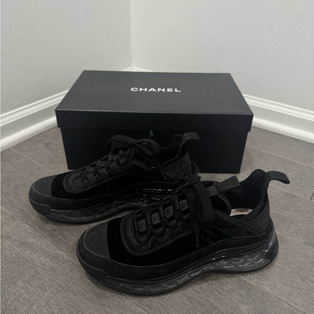CHANEL Suede Calfskin Velvet Grosgrain CC Sneakers
